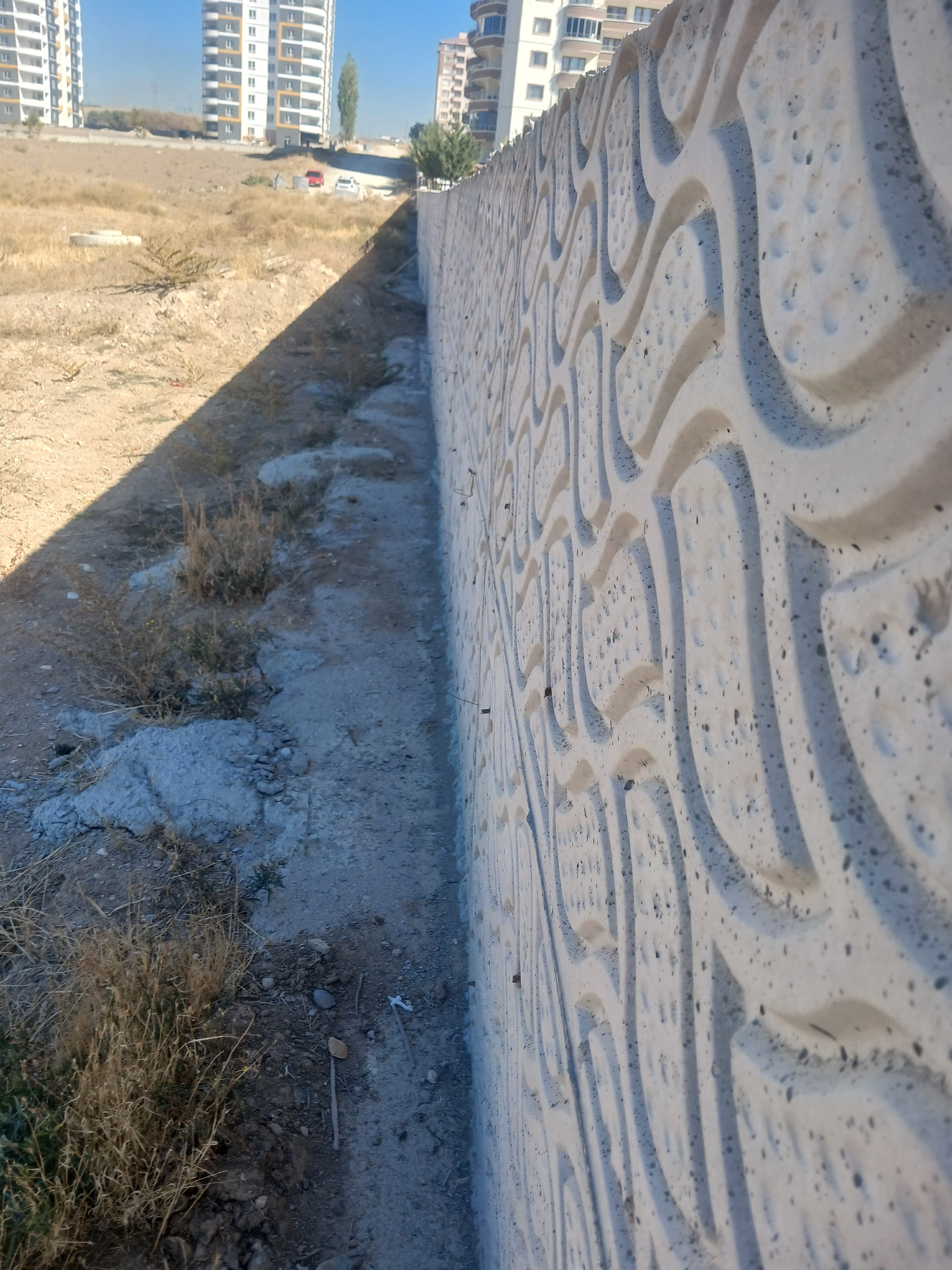 ÖZEL DESENLİ DUVAR