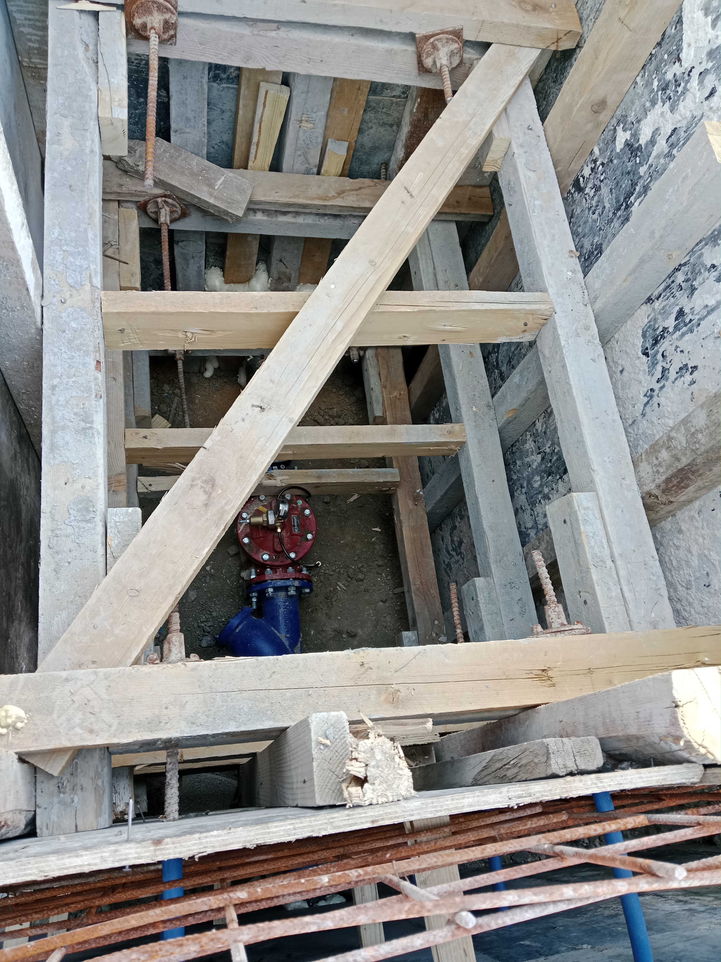 ÖZEL DESENLİ DUVAR