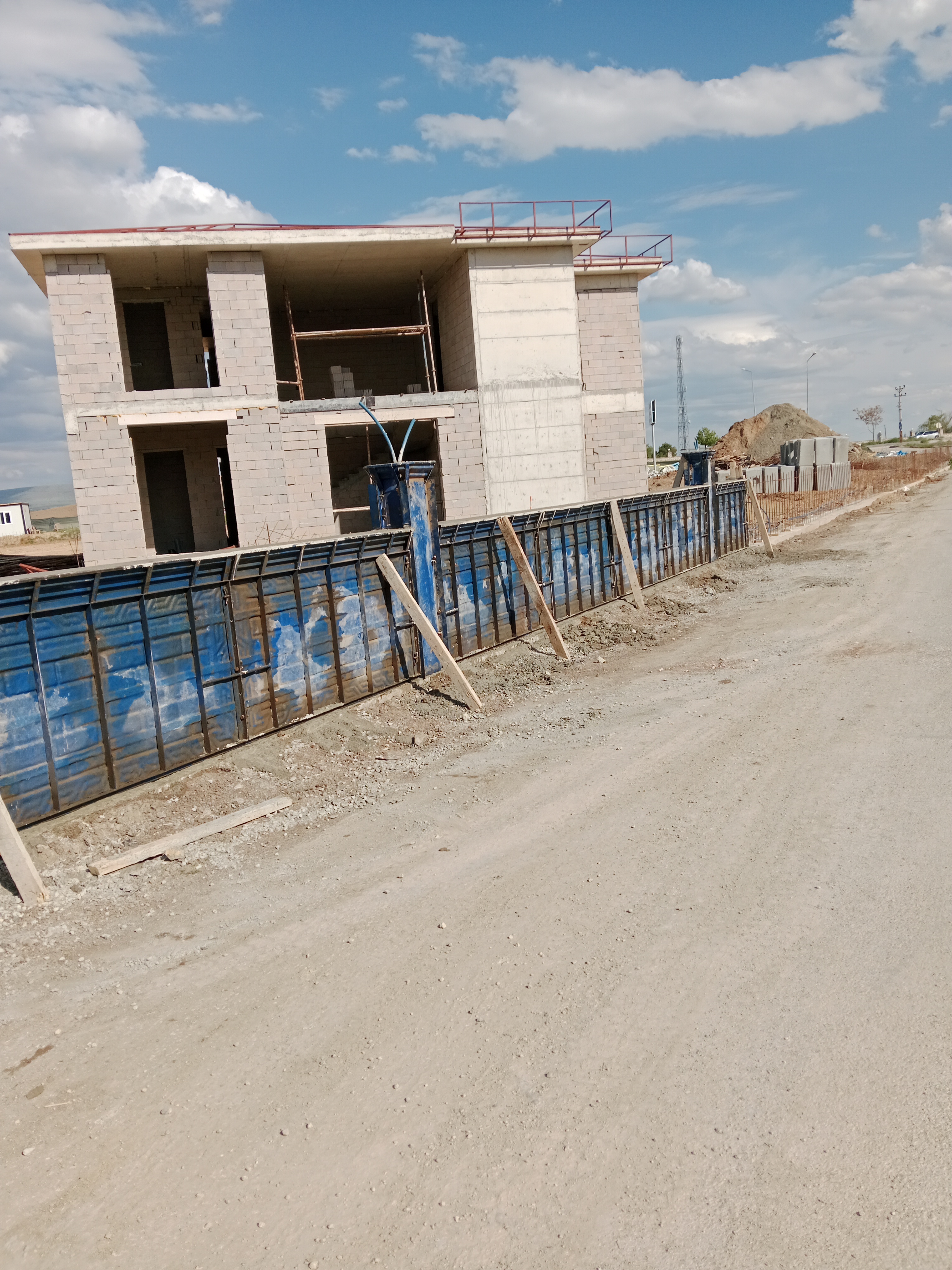 ÖZEL DESENLİ DUVAR