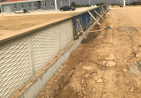 ÖZEL DESENLİ DUVAR